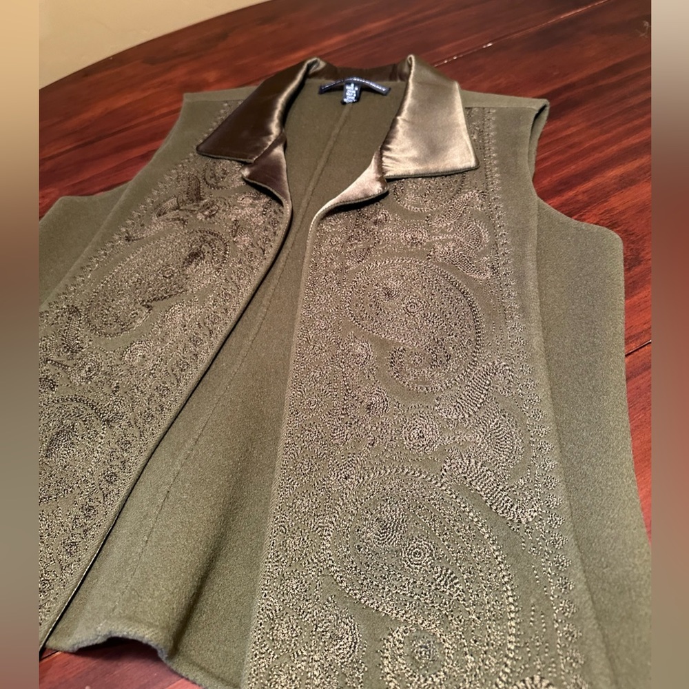Linda Allard Ellen Tracy 100% Wool 100% Silk Vest